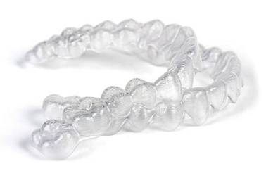 διαφανείς νάρθηκες (aligners)